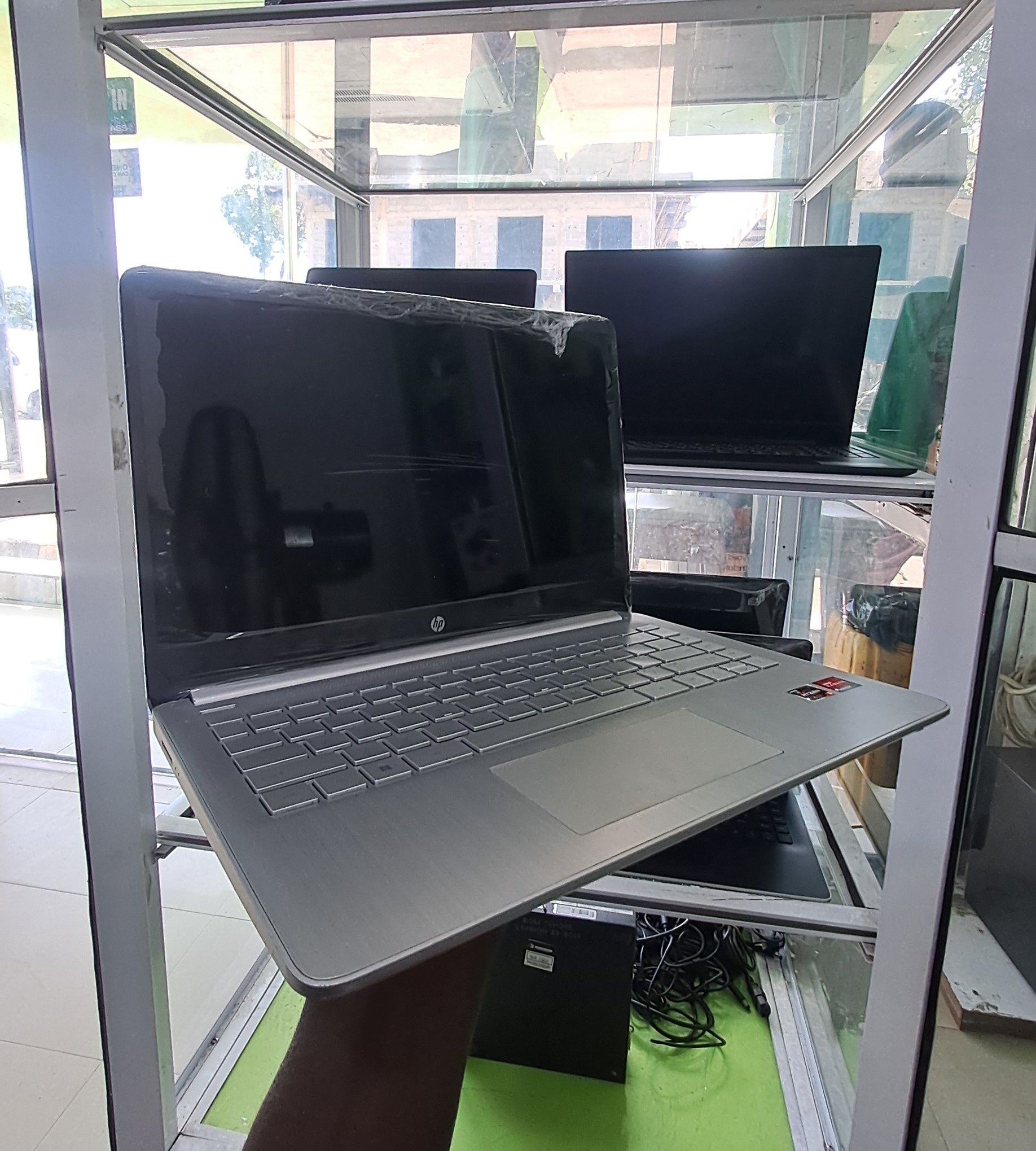 UK HP 2022 14 Laptop, 14" HD IPS Display, AMD Ryzen 3 3250U Processor, 8GB RAM, 128GB SSD - Image 3